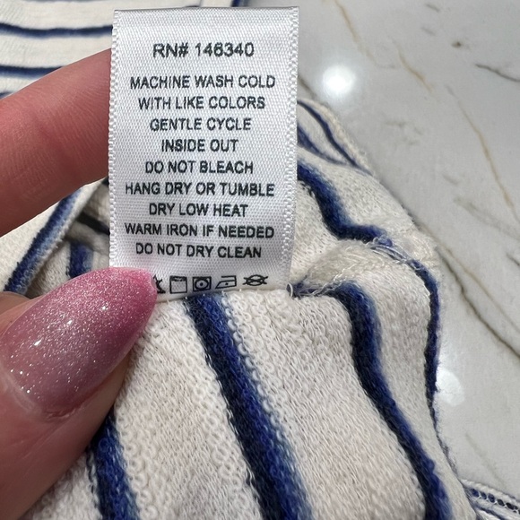 AMO Sleeveless Babe Tee Sloppy Stripe. Size M. - Picture 4 of 9